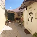 Lucy Lu Διαμέρισμα *