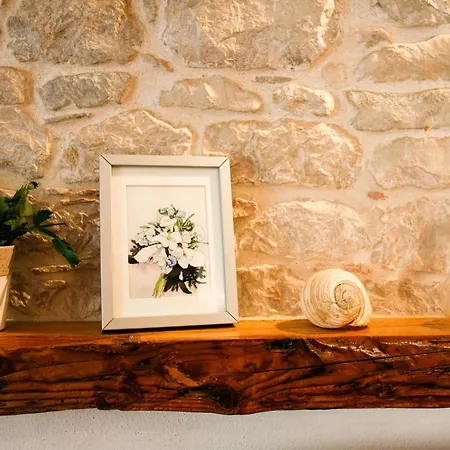 Lucy Lu Apartament Split